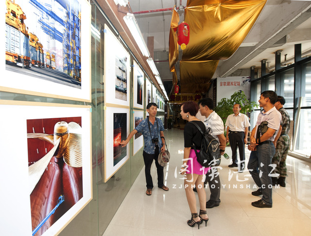 第三屆“廣東省十大攝影家”作品展覽在湛江開(圖2) 第三屆“廣東省十大攝影家”作品展覽在湛江開(圖2)