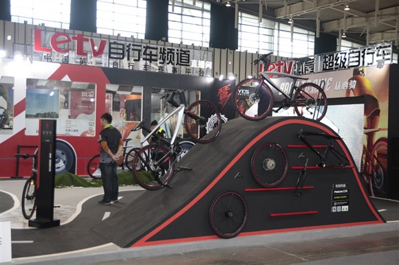 超級自行車展會，樂視體育引領(lǐng)自行車生態(tài)智能(圖1)