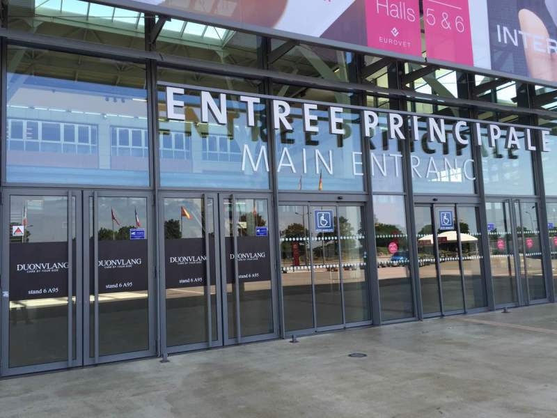 55.jpg 中國“朵女郎”亮相“法國里昂國際時尚內衣展”(圖5)