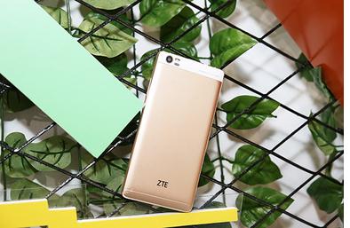 卓易科技攜中興V9新款手機亮相天翼展(圖2) 卓易科技攜中興V9新款手機亮相天翼展(圖2)