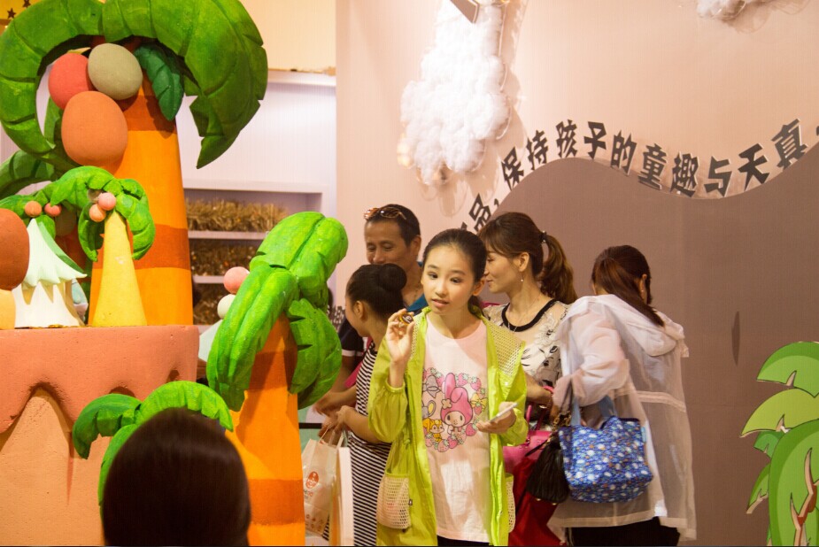 卡通形象小P精彩亮相2016上海國際少兒生活展(圖4) 卡通形象小P精彩亮相2016上海國際少兒生活展(圖4)