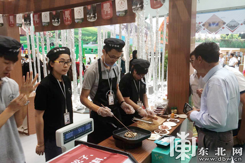 第四屆中國(東北亞)森博會開幕(圖4) 第四屆中國(東北亞)森博會開幕(圖4)