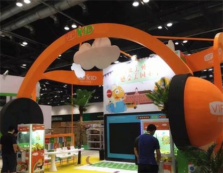 VIPKID領(lǐng)軍在線少兒英語(yǔ) 創(chuàng)新教育模式閃耀國(guó)際婦博會(huì)