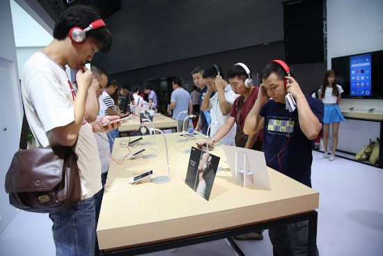 魅族攜PRO 6等智能產品驚艷亮相2016年天翼博覽會(圖3) 魅族攜PRO 6等智能產品驚艷亮相2016年天翼博覽會(圖3)