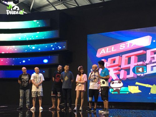 冰火碰撞 CJ最火日熊貓TV展臺(tái)迎來(lái)宿命對(duì)決