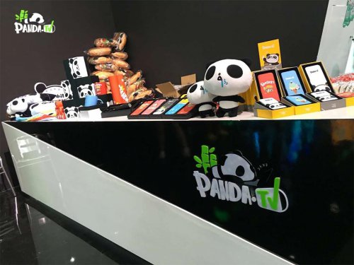 冰火碰撞 CJ最火日熊貓TV展臺(tái)迎來(lái)宿命對(duì)決