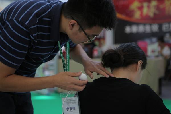 深圳生物健康展，新一代智能艾灸儀受追捧(圖3)