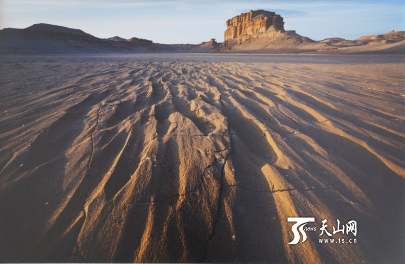 “發(fā)現(xiàn)絲路之美”影像成果展在新疆國際會展中心(圖1)