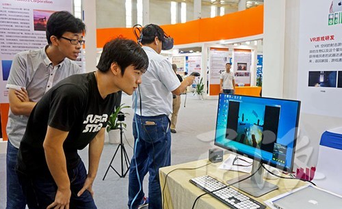 多功能育嬰箱、管道機(jī)器人…快來(lái)會(huì)展中心看高科“尖貨”